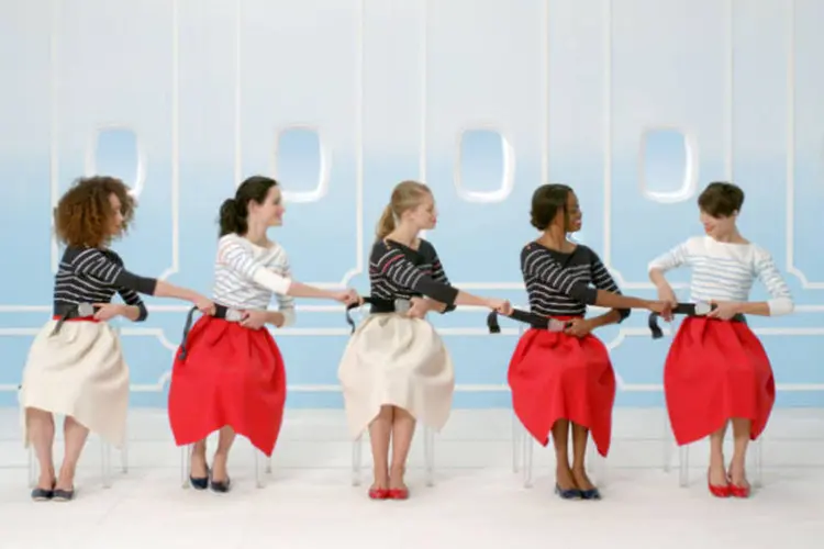 Vídeo de segurança da Air France: fugindo do tradicional (Reprodução)