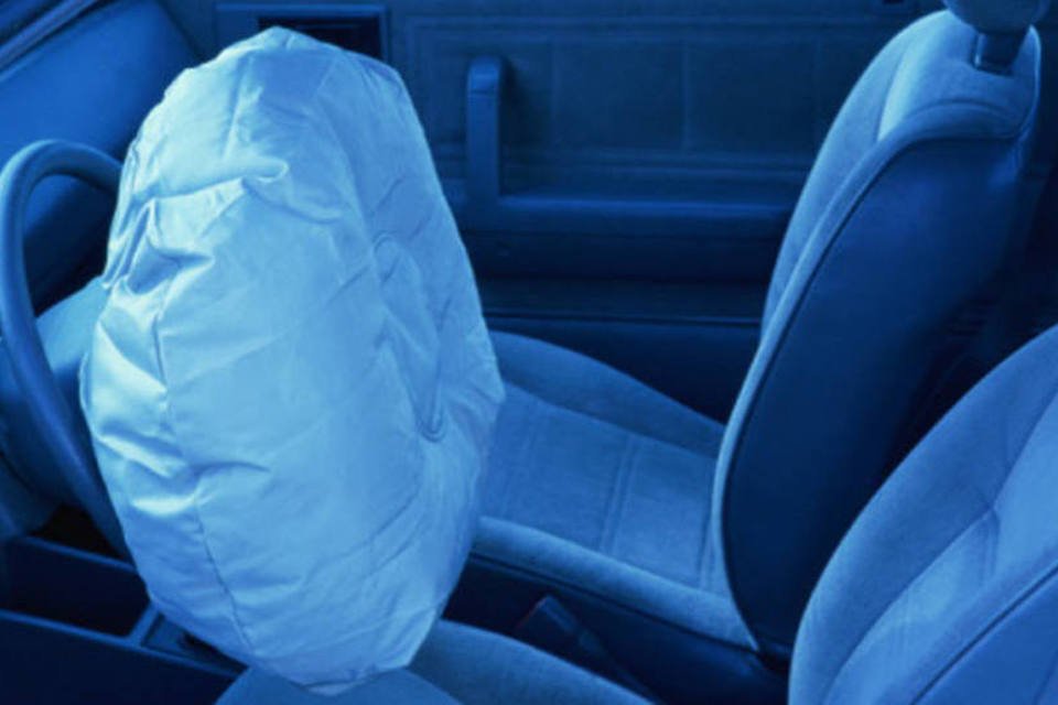 EUA recolhem 2 milhões de carros por airbags defeituosos