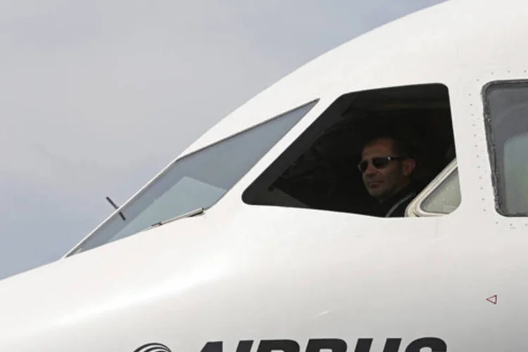 
	Airbus: revis&atilde;o no A330 &eacute; abordada ao mesmo tempo em que a Airbus olha para al&eacute;m de seu novo A350
 (Bloomberg)