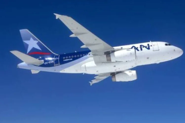Airbus 318, da companhia LAN (Divulgação/Facebook)