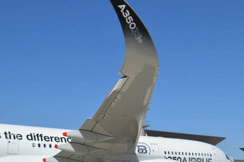Airbus entrega primeiro A350 e descarta cancelamento do A380