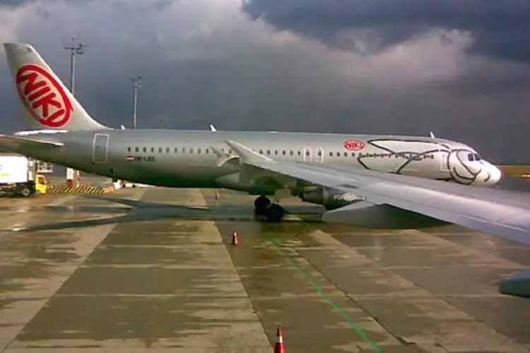 
	Airbus A320: de Cingapura, a BOC Aviation tamb&eacute;m assinou um&nbsp;acordo&nbsp;com a Airbus, para a compra de 25 jatos da fam&iacute;lia A320
 (Wikimedia Commons)