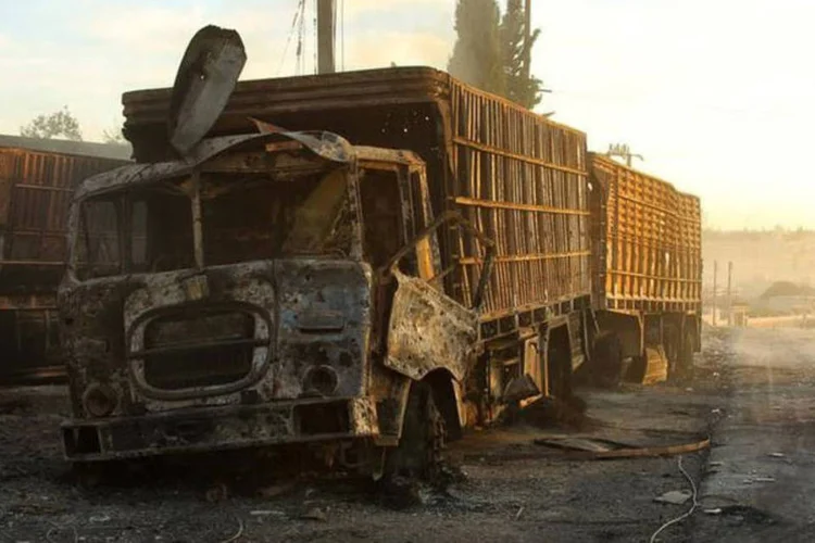 
	Ajuda humanit&aacute;ria: o Crescente Vermelho disse que o chefe de um de seus escrit&oacute;rios locais e &quot;cerca de 20 civis&quot; foram mortos
 (Ammar Abdullah / Reuters)