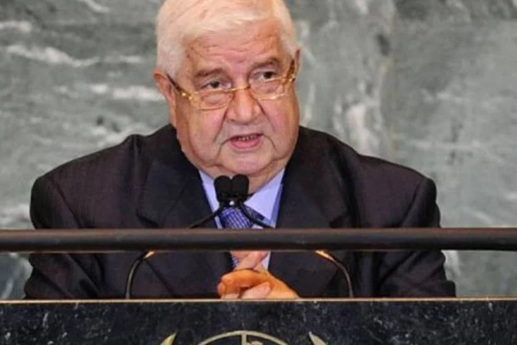 Al-Muallem, ministro sírio de Relações Exteriores: "a Síria não é a Líbia. O cenário líbio não se repetirá, o povo sírio não deve ficar preocupado" (Emmanuel Dunand/AFP)