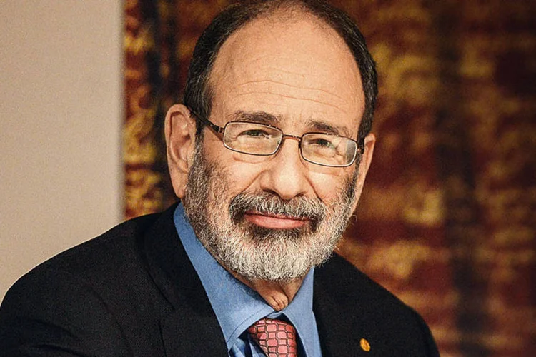 
	Alvin E. Roth: &quot;Empresas do Vale do Sil&iacute;cio t&ecirc;m contratado muitos designers de mercado&quot;
 (JONATHAN NACKSTRAND/AFP PHOTO)