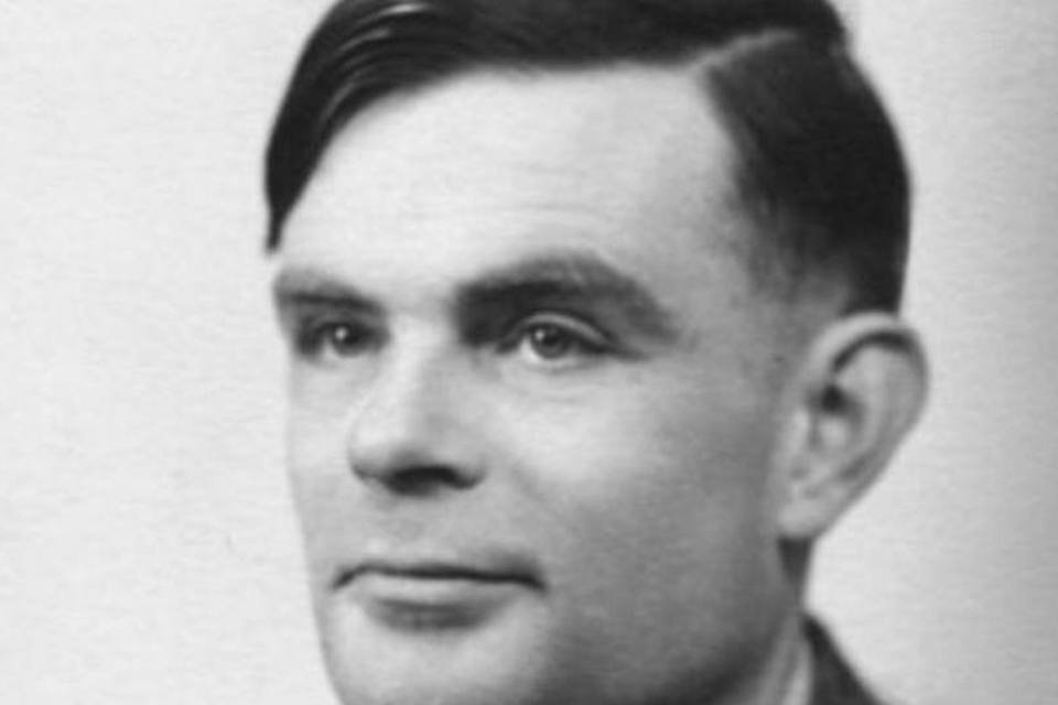Precursor da computação, Alan Turing faria 100 anos
