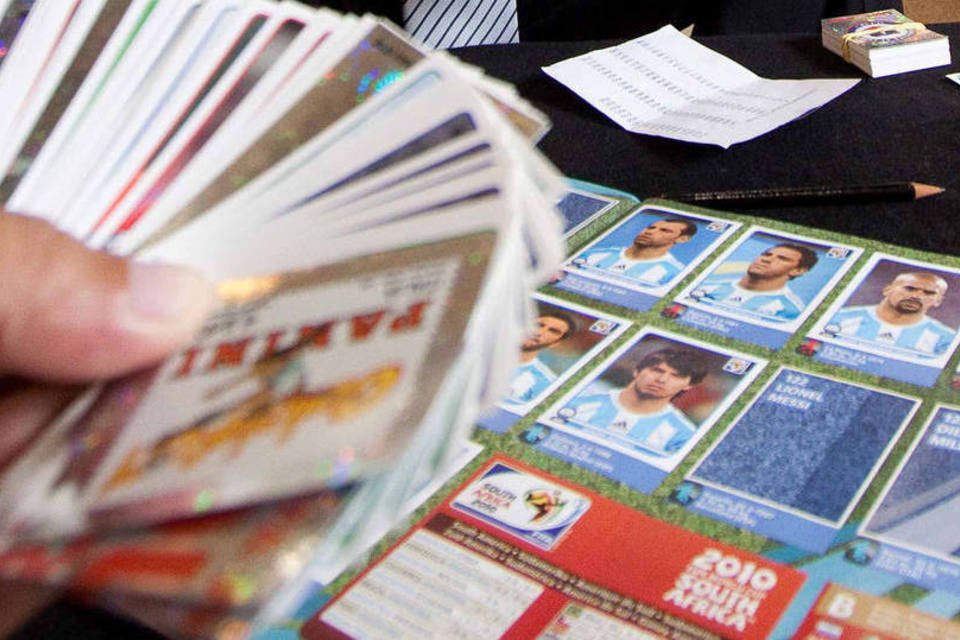 Panini é notificada por troca de figurinhas com publicidade
