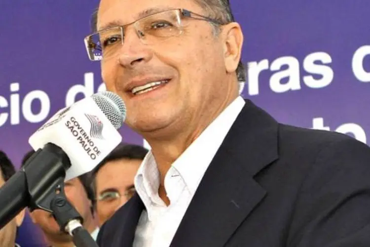 Geraldo Alckmin ainda não informou se já foi definida a cidade que receberá a linha de montagem de iPads (Milton Michida/Gov de SP)