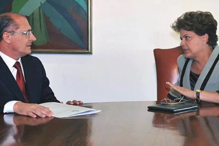 Alckmin e Dilma: governador de SP vê necessidade de novo aeroporto urbano no estado (Antonio Cruz/ABr)