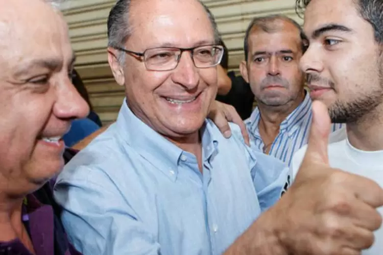 
	Alckmin: na simula&ccedil;&atilde;o de segundo turno entre Alckmin e Skaf, o tucano venceria com 57% dos votos
 (Divulgação/Facebook oficial Geraldo Alckmin)