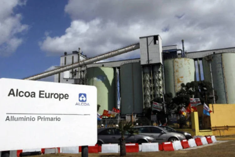 Maior produtora de metais do mundo, a Alcoa é considerada uma referência porque abastece um grande grupo de indústrias  (REUTERS/Alessandro Bianchi)