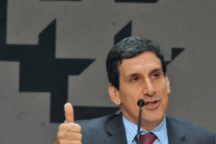 
	O diretor de Pol&iacute;tica Monet&aacute;ria do BC, Aldo Luiz Mendes: o executivo afirmou que, no quarto trimestre, os resultados da economia ser&atilde;o melhores do que os do terceiro trimestre deste ano
 (Elza Fiúza/ABr)