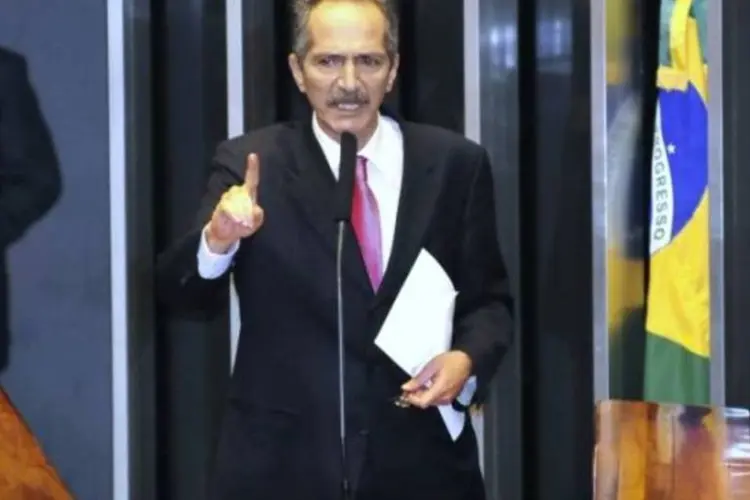Aldo Rebelo fez acusações graves contra a ex-senadora do PV. “Quem fraudou contrabando de madeira foi o marido de Marina Silva!”, disse (Renato Araújo/ABr)