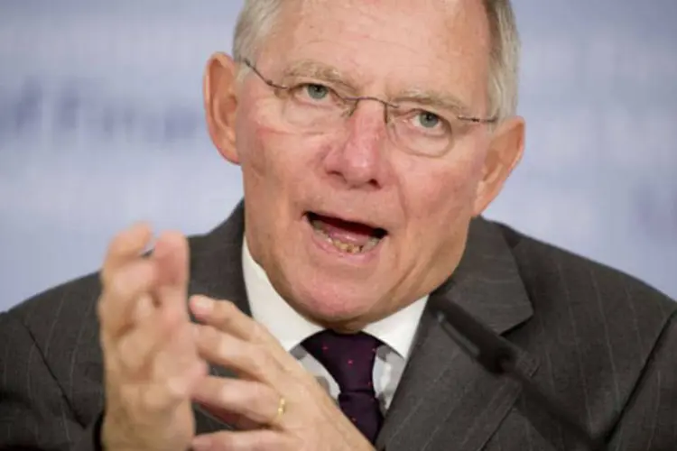 
	O ministro das Finan&ccedil;as alem&atilde;o, Wolfgang Schaeuble: &quot;temos mantido nossas pol&iacute;ticas do euro. Isso precisa permanecer nos interesses da Alemanha e do nosso futuro&quot;
 (AFP/ Odd Andersen)