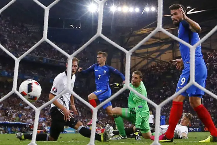 
	Eurocopa: a mensagem foi considerada um ataque aos jogadores alem&atilde;es de origem imigrante e provocou muitos protestos
 (Darren Staples / Reuters)