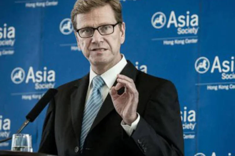 
	Westerwelle: &quot;como podemos convencer o governo espanhol a resistir se concordarmos (com a Gr&eacute;cia) com condi&ccedil;&otilde;es especiais e mudarmos o que hav&iacute;amos acordado?&quot;
 (Philippe Lopez/AFP)