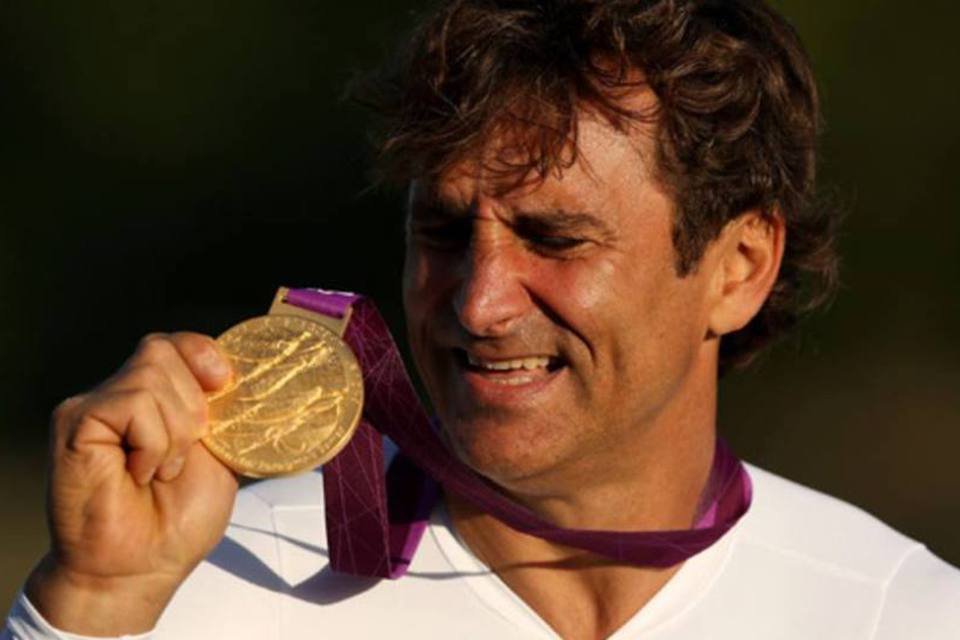 Alessandro Zanardi conquista ouro nos Jogos Paralímpicos