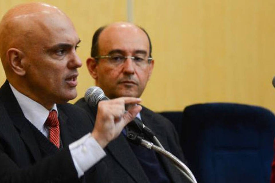 Governo é favorável a projeto contra corrupção, diz Moraes