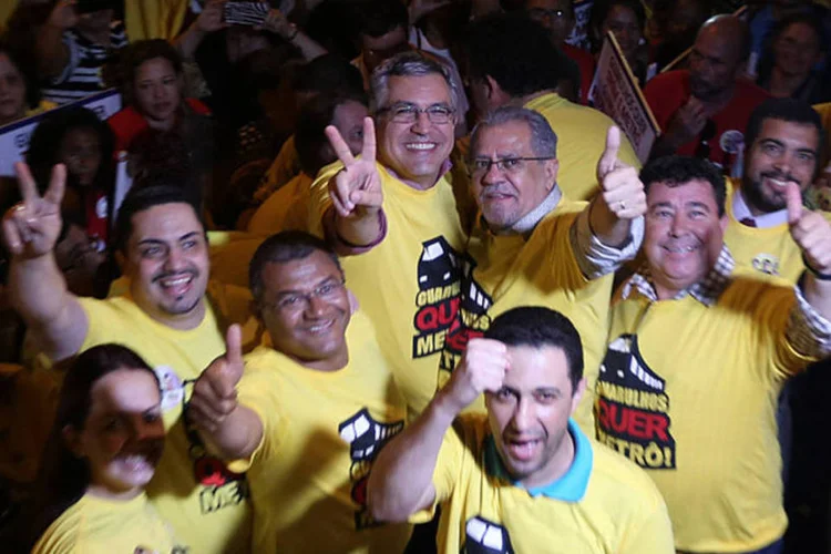 O petista Alexandre Padilha durante campanha para o governo de SP, faz caminhada nas ruas de Guarulhos (Paulo Pinto/Analítica/Fotos Públicas)
