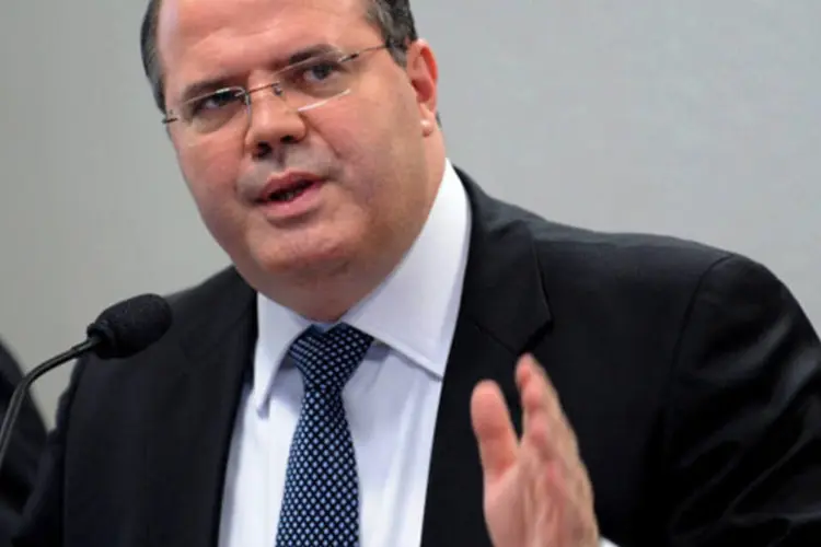 O presidente do Banco Central, Alexandre Tombini, reiterou ontem que ajustes “moderados” nos juros vão permitir que a inflação caia para o centro da meta de 4,5% (Wilson Dias/ABr)