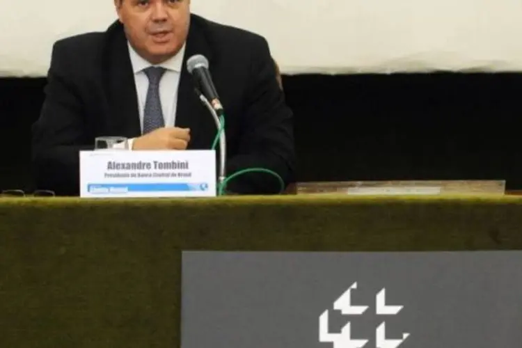 O presidente do Banco Central, Alexandre Tombini abre o seminário Preparando o Mercado de Câmbio para a Copa 2014 - Câmbio Manual e Transferências de Pequenos Valores (Wilson Dias/ABr)