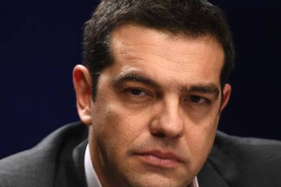 Tsipras considera impossível pagar dívida grega sem ajuda