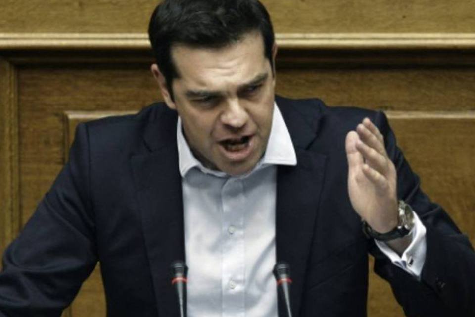 Tsipras sugere renúncia em caso de derrota no referendo