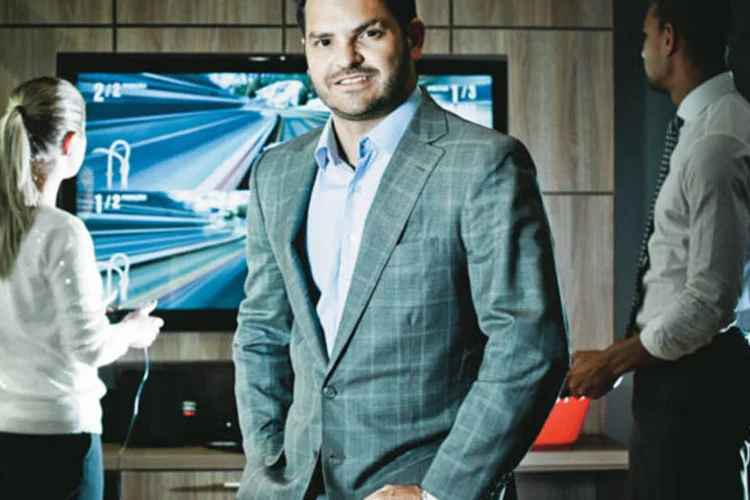 Alfredo Zucca, do AidarSBZ, de São Paulo, que fundou o próprio escritório e tirou 70 advogados do ex-empregador: gestão participativa e 
videogame nas horas vagas (Ricardo Benichio/EXAME.com)