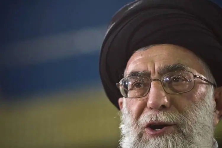 
	Aiatol&aacute; do Ir&atilde;, Ali Khamenei: &quot;com certeza aceitaremos qualquer acordo justo e razo&aacute;vel&quot;
 (Caren Firouz/Reuters)