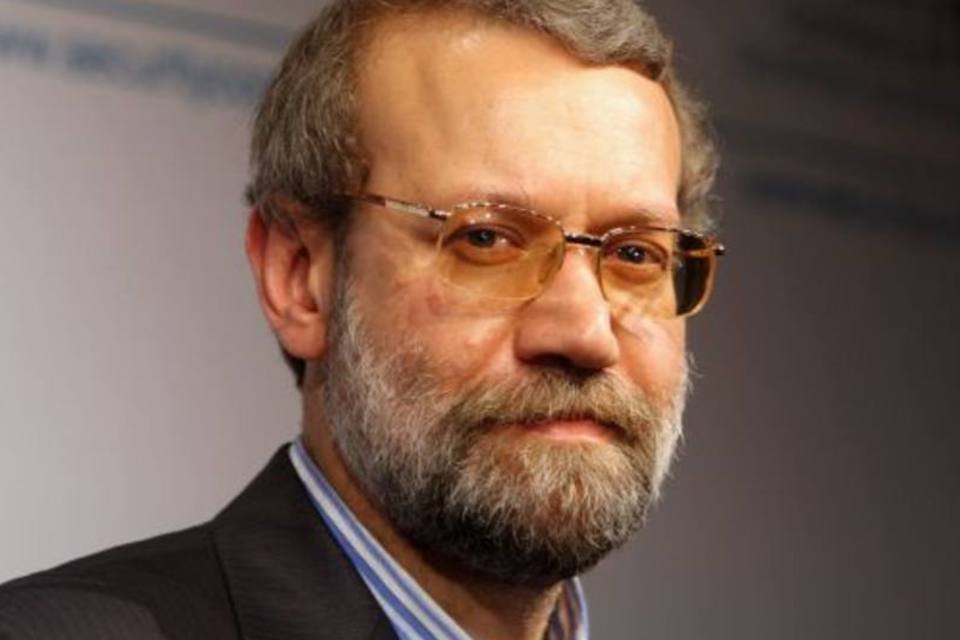 Ultraconservador é eleito presidente do Parlamento do Irã