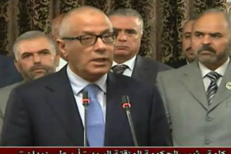 Ali Zeidan faz discurso em 11 de outubro de 2013 em Trípoli (AFP)