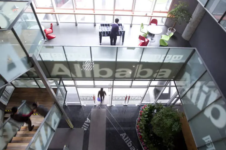 
	Alibaba: as a&ccedil;&otilde;es da companhia subiam mais de 40 por cento a 95,4 d&oacute;lares nesta sexta-feira
 (Bloomberg)