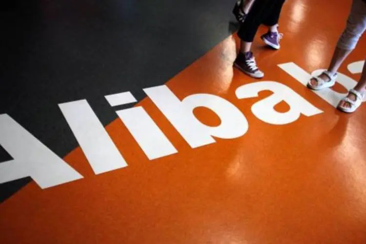 
	Logo da empresa Alibaba: maior grupo de com&eacute;rcio online da China disse que 30% das vendas do varejo chin&ecirc;s devem ser online dentro de cinco anos
 (Carlos Barria/Reuters)