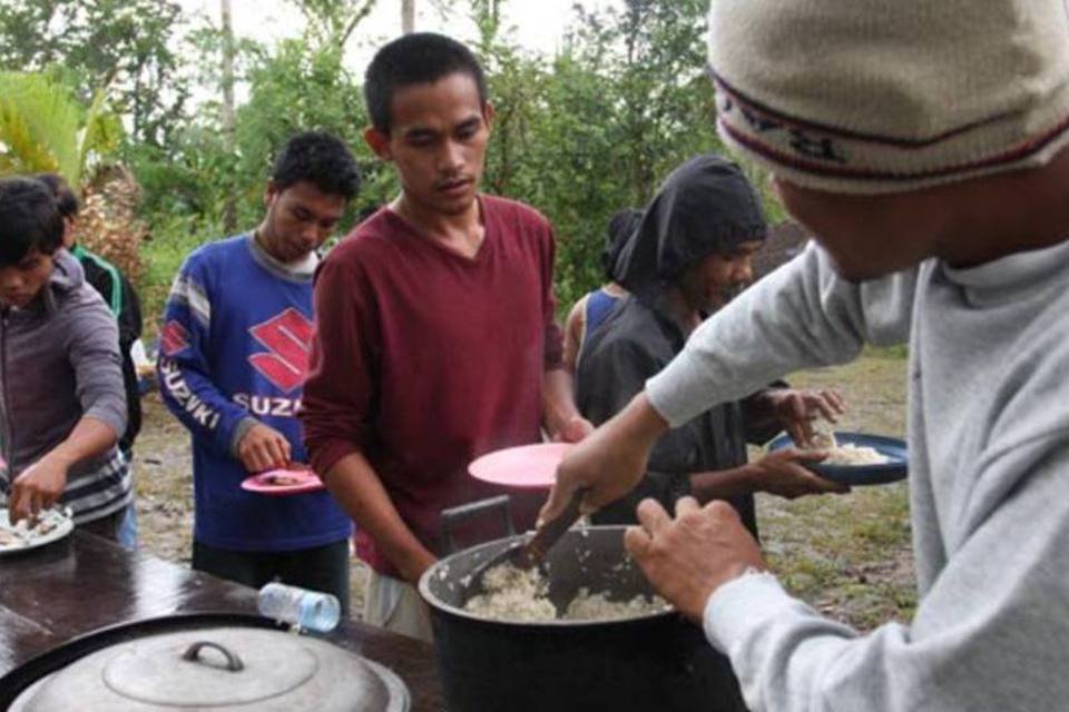 Hortas escolares contra a comida pouco saudável nas Filipinas