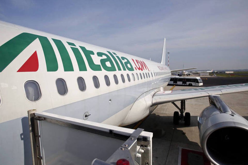 Alitalia: o governo disse neste sábado que a Alitalia tinha passivos atuais de cerca de 2,3 bilhões de euros e ativos avaliados em 921 milhões de euros (Alessia Pierdomenico/Bloomberg)