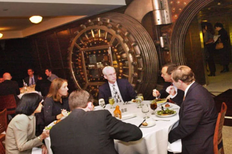 Almoço de negócios (Getty Images)