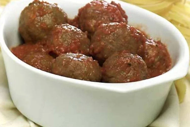 Carne industrializada: JBS expande mercado com Grupo Toledo (.)