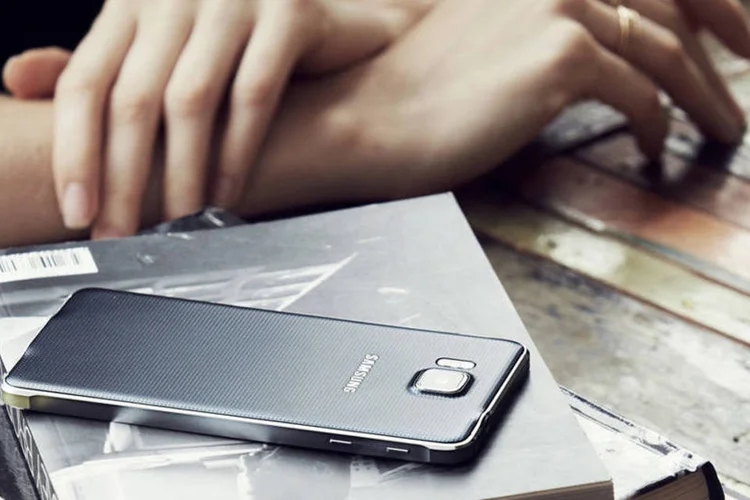 
	Samsung: empresa tem aumentado produ&ccedil;&atilde;o no Vietn&atilde; para reduzir custos e competir melhor com smartphones de baixo custo de rivais chinesas
 (Divulgação/Samsung)