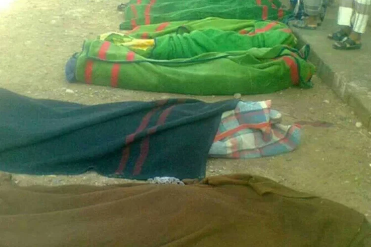 Soldados mortos após ataque: Autoridades acreditam que membros da Al Qaeda na Península Arábica estão por trás de ambos os ataques, disseram fontes de segurança (Reuters)