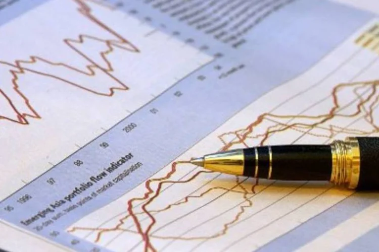 
	O resultado ficou dentro das estimativas dos analistas do mercado, que esperavam alta entre 0,43% e 0,63%, e acima da mediana das expectativas, que era positiva em 0,53%
 (.)