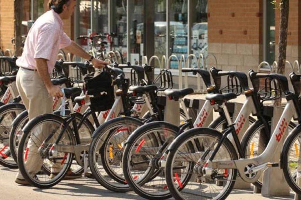 Na Holanda, existem cerca de 18 milhões de bicicletas para 16,5 milhões de habitantes (Getty images)