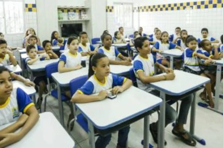Recife: livro escolar de ciências da 5ª série levanta polêmica sobre diversidade sexual (Divulgação/Prefeitura de Recife)