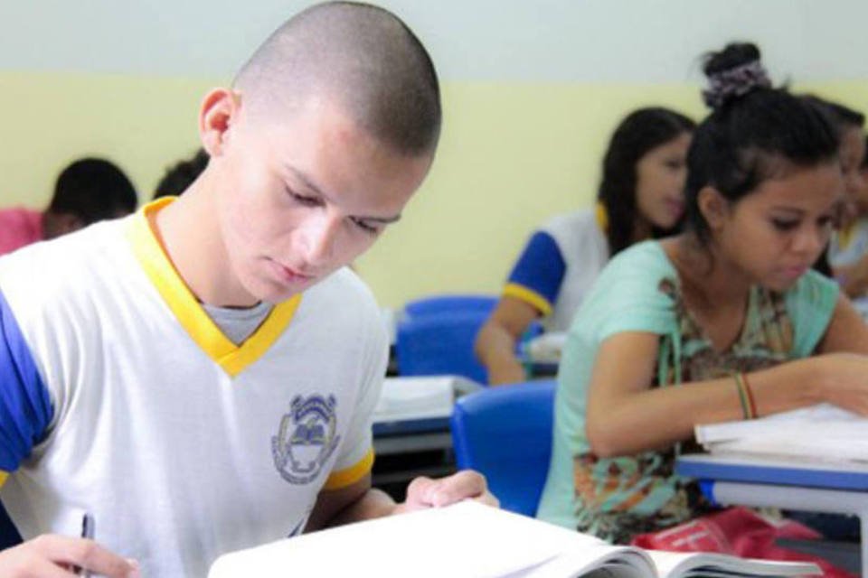Resultado do Enem mostra fragilidade na leitura e na escrita