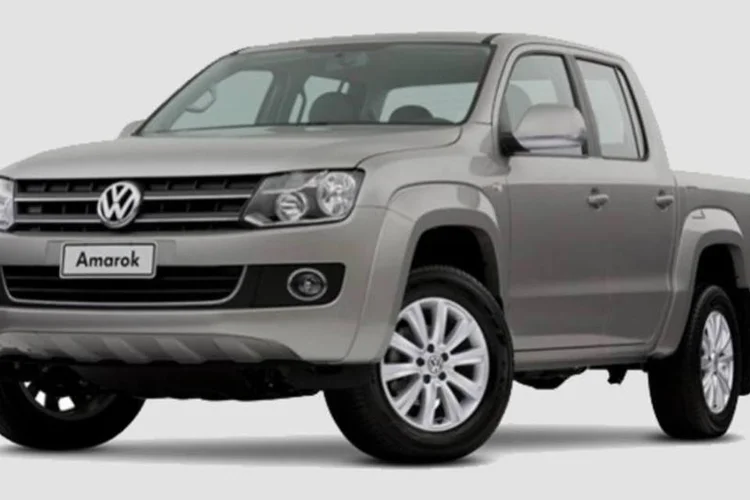 
	VW Amarok 2013: segundo a empresa,&nbsp;vibra&ccedil;&otilde;es e eventual atrito entre tubula&ccedil;&otilde;es de combust&iacute;vel podem ocasionar vazamento com risco de inc&ecirc;ndio&nbsp;
 (Divulgação/VW)