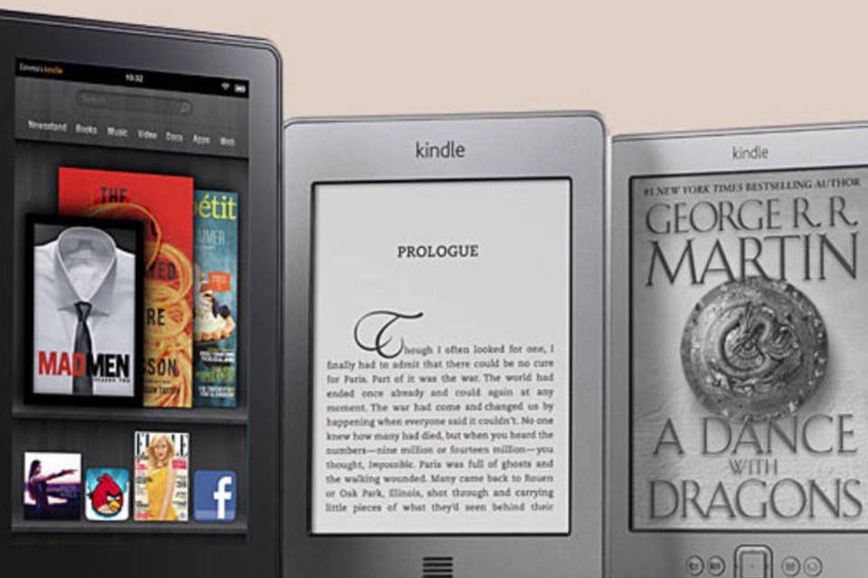A linha Kindle, da Amazon: a empresa deve ampliar a quantidade de livros digitais brasileiros no e-reader (Divulgação)