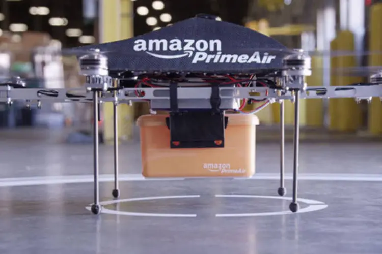 
	Drone da Amazon: testes come&ccedil;aram ap&oacute;s a autoriza&ccedil;&atilde;o concedida pela Administra&ccedil;&atilde;o Federal de Avia&ccedil;&atilde;o
 (Amazon)