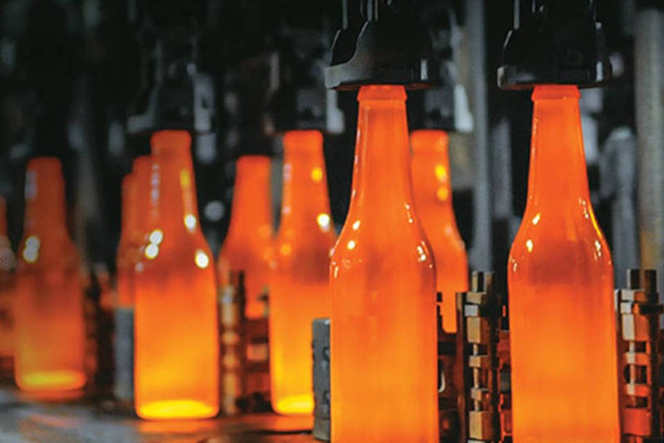 Ambev vendeu 2,3% menos cerveja no Brasil no 4º trimestre