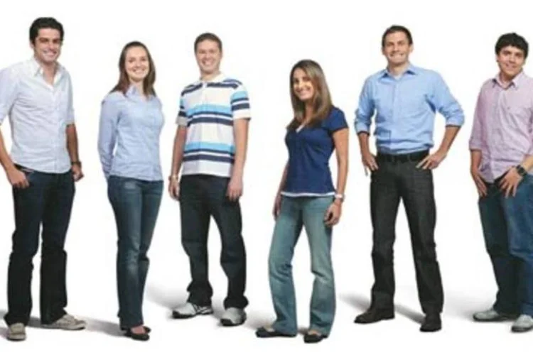 Aprovados no programa de Trainee 2010: processo contou com 60 mil inscrições (.)