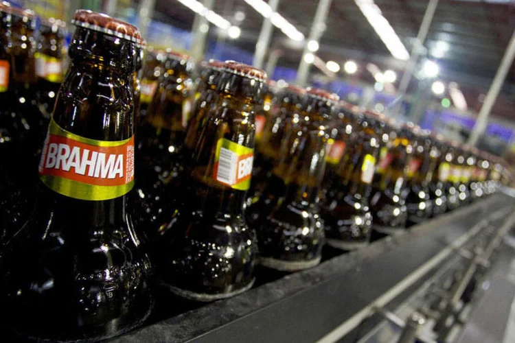 
	F&aacute;brica da Ambev: empresa quer ampliar capacidade comprando f&aacute;brica da Brasil Kirin, dona de marcas como Schin e Devassa.
 (Thinkstock)