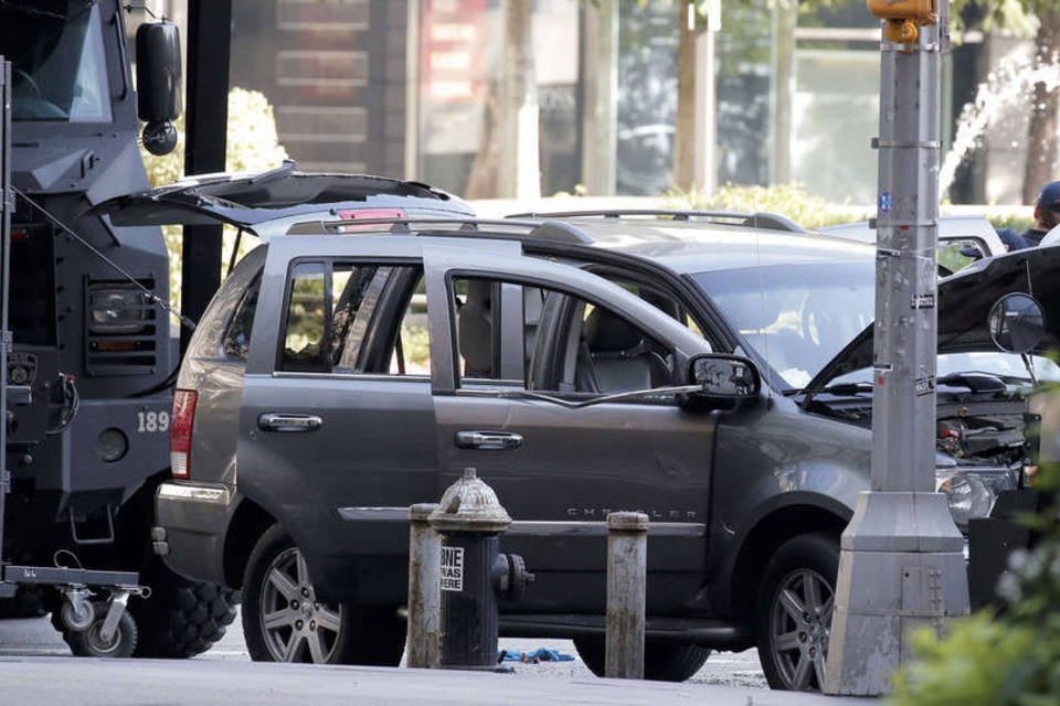 Homem que ameaçava explodir suposta bomba é detido em NY